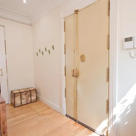 Vut Carretas 21 Apartment Madrid Exterior photo